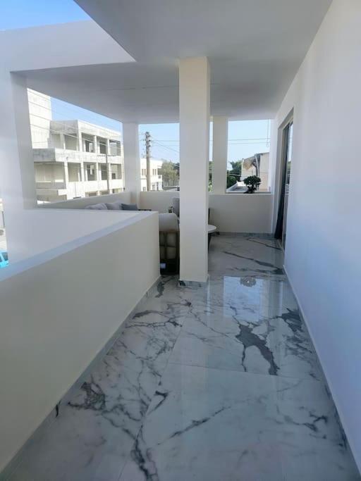 Deluxe Apartment Paphos Ngoại thất bức ảnh
