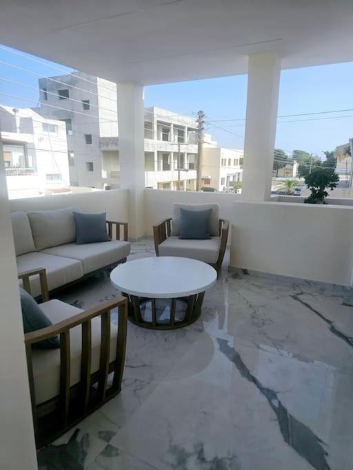 Deluxe Apartment Paphos Ngoại thất bức ảnh