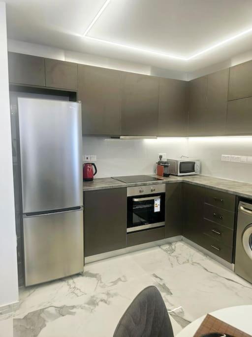 Deluxe Apartment Paphos Ngoại thất bức ảnh